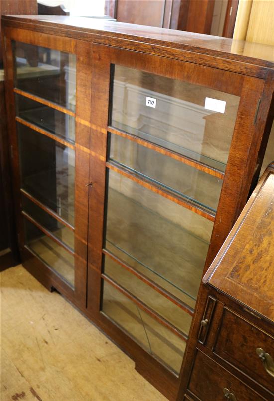 1930s glazed cabinet(-)